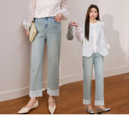 藍語(yǔ)【時(shí)尚蕾絲拼接牛仔褲】大碼女裝春季高腰遮胯顯瘦九分直筒褲 淺藍色 現貨 3XL 【建議160-180斤】