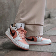 耐克（NIKE）【潮】Air Jordan aj1 Low女鞋板鞋低幫透氣休閑運(yùn)動耐磨籃球鞋 DM8960-801（白粉黑） gs 款 38