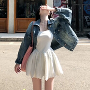 渝鼎福黑白色吊帶連衣短裙子女士夏季純欲法式小個子顯瘦赫本風(fēng)修身收腰 白色甜美花苞裙 S 【70-90斤】