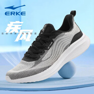 鴻星爾克（ERKE）跑步鞋男2025春夏新款網(wǎng)面透氣減震運動(dòng)鞋防滑耐磨軟底回彈男鞋 正白/正黑3003 疾風(fēng) 42