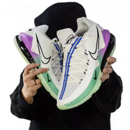 耐克（NIKE）LEBRON XVII LOW LBJ17詹姆斯17 男子低幫籃球鞋 CD5006-005 42