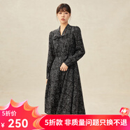 哥弟真的好（GIRDEAR）女裝復古印花V領高腰綁帶收腰連衣裙A500213 黑 M (3碼)