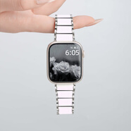 viue適用蘋(píng)果手表iWatch s11手表帶apple watch s9仿陶瓷s8夏季女款s7專(zhuān)用s6保護套se手鏈替換金屬腕帶 三珠+鋅合金-銀鑲陶瓷白+銀色連接器 【49/46/45/44mm】