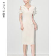 法曼麗 2025夏季優(yōu)雅氣質(zhì)名媛風(fēng)木耳邊露肩連衣裙W2504201 米色 M
