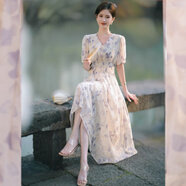 俞兆林法式茶歇溫柔風(fēng)V領(lǐng)印花褶皺連衣裙2025夏季新款簡(jiǎn)約收腰顯瘦長(cháng)裙 紫彩水調 S