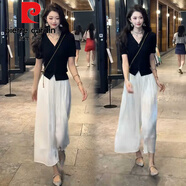 皮爾卡丹（pierre cardin）流光針織紗夏季兩件套褲裙顯瘦時(shí)尚2025冰絲氣質(zhì)女潮開(kāi)衫套裝短袖 黑色上衣+珍珠白褲裙【套裝】 2XL 【 125-140斤】