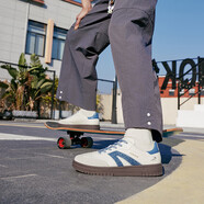 喬丹（QIAODAN）啟程喬丹質(zhì)燥低幫板鞋女2025秋季防滑耐磨休閑運動(dòng)鞋QDL052252513 象牙色/水洗藍 40