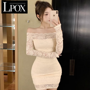 LPOX女裝秋季性感顯身材鏤空露肩連衣裙女蕾絲拼接打底一字肩包臀裙 杏色 M [M建議90-斤]