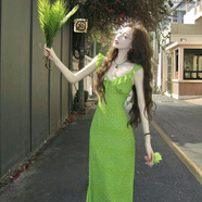 小野七天溫柔風(fēng)修身荷葉邊碎花連衣裙女法式收腰飛飛袖長(cháng)裙v領(lǐng)吊帶裙 綠色 M