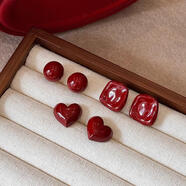 樂(lè )卡利顯白安可拉紅珍珠耳釘女復古氣質(zhì)高級感耳環(huán)幾何圖形耳飾 方塊耳釘