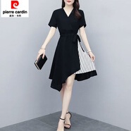 皮爾卡丹大尺碼女裝300斤不規則連衣裙夏季2025新款收腰顯瘦胖m妹V領(lǐng)黑色 黑色 2XL 建議125斤-150斤