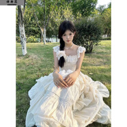 詩丹蕊小飛袖吊帶連衣裙女蕾絲拼接大裙擺收腰海邊度假超仙中長款蛋糕裙 杏色連衣裙 均碼 【可備注碼數(shù)】