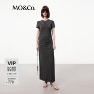 MO&Co.連衣裙彈力莫代爾圓領(lǐng)短袖正肩捏褶收腰修身長(zhǎng)裙灰色摩安珂 深花灰色 XS 155