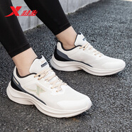 特步（XTEP）男鞋冬季運動(dòng)鞋2025新款透氣休閑網(wǎng)鞋老爹鞋軟底旅游跑步鞋子男士 灰黑色0088 42