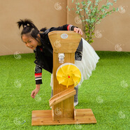 向天歌幼兒園戶外摩天輪玩沙