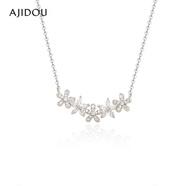 AJIDOU阿吉豆項鏈新年禮物女 時(shí)尚優(yōu)雅微笑花卉項鏈送女友 送老婆 銀色