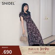 SNIDEL秋冬小飛袖V領(lǐng)收腰荷葉邊印花連衣裙SWFO244097 棕色 M （1）