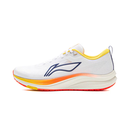 李寧（LI-NING）赤兔8男士跑步鞋2025新款秋季時(shí)尚輕便防滑減震網(wǎng)面透氣運(yùn)動(dòng)跑鞋 赤兔8 男款 標(biāo)準(zhǔn)白色 39