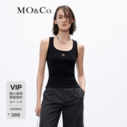 MO&Co.背心簡約U領(lǐng)金屬章仔彈力羅紋肌理針織坦克內(nèi)搭單穿摩安珂 黑色-第2批 M 165