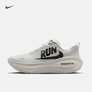 耐克超級邁柔男透氣倒鉤跑步鞋輕便專業(yè)NIKE VOMERO PLUS IH2268 100山峰白/黑/蒼野灰/帆白 42