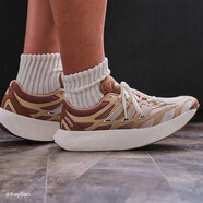阿迪達(dá)斯 （adidas）男鞋跑步鞋 秋季新款A(yù)DIZERO ARUKU運(yùn)動(dòng)鞋慢跑鞋緩震透氣休閑鞋 JR0050/乳白色/柔和棕/漢玉白 42