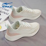 鴻星爾克（ERKE）跑步鞋女夏季輕便減震耐磨運動(dòng)鞋網(wǎng)面透氣女鞋子軟底回彈跑鞋 3003橡芽白/澄糖色 36