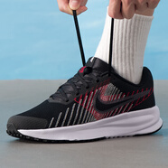 耐克（NIKE）男鞋跑步鞋 2025夏季新款 減震耐磨輕便跑鞋通勤休閑透氣運動鞋 黑/白/冷灰/大學紅 39