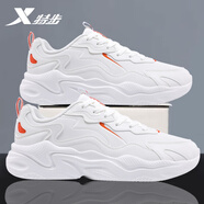 特步男鞋運動(dòng)鞋子男士冬季皮面防潑水黑色跑步鞋戶(hù)外減震耐磨休閑鞋男 帆白/橘子醬色 【官方正品】 42