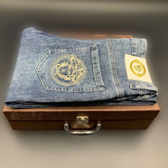 VERSACE JEANS COUTURE范思哲歐貨高端刺繡牛仔褲男潮牌重工藝淺色薄款修身小腳牛仔褲子 淺藍(lán)色長褲XQ630 33