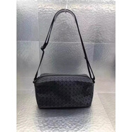三宅一生（ISSEY MIYAKE）日本IsseyMiyake男包相機(jī)包單肩斜挎包女菱格馬鞍包 黑色馬鞍包