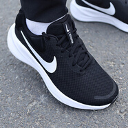 耐克（NIKE）跑步鞋男鞋 2025新款夏季運(yùn)動(dòng)鞋輕便低幫休閑鞋緩震慢跑鞋 革命7/經(jīng)典黑白/泡棉緩震 【寬版】 40.5