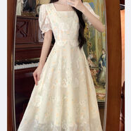 羅蒙（ROMON）法式氣質(zhì)方領(lǐng)大碼連衣裙子女夏季2026新款高級感收腰顯瘦初戀長(cháng)裙 黃色花【版 垂感好】 M 【90-105斤左右】