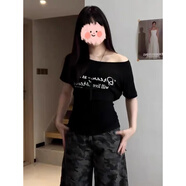 浮夏大碼美式辣妹斜肩短袖女夏季顯瘦露肩t恤上衣胖MM字母印花修身T潮 黑色版 M 【建議80-100斤】
