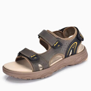 其樂(lè )（Clarks）男鞋春夏款真皮魔術(shù)貼軟底輕便休閑涼鞋舒適沙灘涼鞋 卡其色 40