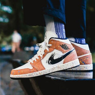 耐克（NIKE）【潮】Air Jordan aj1板鞋男女新款高幫休閑跑步運(yùn)動(dòng)耐磨籃球鞋 DA8006/DA8005-100/白黑棕水彩潑 36 GS
