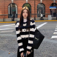 施代柔條紋2025新款爆款開衫毛衣外套女秋冬橫條紋短款別 黑色 M 建議95-105斤穿