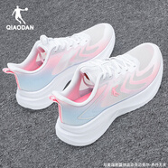 喬丹（QIAODAN）女鞋運(yùn)動(dòng)鞋女2025夏季新款網(wǎng)面輕便透氣戶外防滑減震軟底跑步鞋 喬丹白/閃亮粉 35