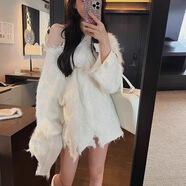 溥畔設計感下擺破洞麻花毛衣女秋冬新款時(shí)尚不規則流蘇做舊露肩針 白色 均碼