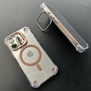 奧凡康新款潮牌Magsafe磁吸殼適用iPhone16Promax手機殼四角氣囊防摔蘋(píng)果15Pro全包亞克力ip14/13保護套 合金鏡頭支架【金色-磁吸款】四角氣囊防摔 iPhone 15