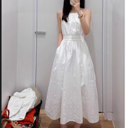 衫槿空高品質(zhì)2025女裝掛脖無袖露肩連衣裙度假風(fēng)長裙子沙灘吊帶裙477316 白色 S