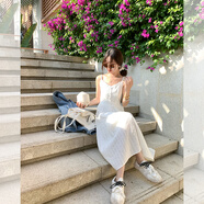 小野七天白色吊帶度假風(fēng)連衣裙女純欲風(fēng)夏季小個子氣質(zhì)顯瘦收腰連衣裙 白色 S