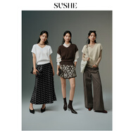 束皙束皙SUSHE 蓬霧 慵懶法風(fēng) 云柔水獺絨蝙蝠袖微收腰套頭V領(lǐng)毛衣女
