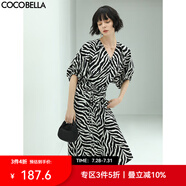 COCOBELLA設(shè)計感抽褶斑馬紋連衣裙女夏氣質(zhì)通勤V領(lǐng)長裙FR911 黑底白條 S