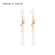 Dream＆Radio新中式國(guó)風(fēng)耳環(huán)女設(shè)計(jì)感小眾個(gè)性ab款不對(duì)稱花朵耳墜 清風(fēng)飲露(粉花白墜)