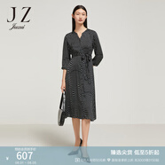 玖姿（JUZUI）真絲彈力緞?dòng)』ㄈ古b秋款撞色幾何氣質(zhì)收腰連衣裙 花黑 M
