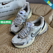 耐克（NIKE）跑步鞋男鞋 秋季運動(dòng)鞋ZOOM 2K復古老爹鞋輕便緩震增高休閑鞋子 HJ4497-100/白銀/V2K 43