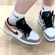 耐克（NIKE）鞋子女板鞋 aj女鞋air jordan 1 low GS 運動休閑低幫學生籃球鞋 DX4374-008 灰白 35.5