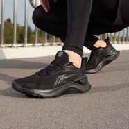 李寧（LI-NING）越影減震跑鞋男新款網(wǎng)面透氣體育中考軟底男士運(yùn)動休閑跑步鞋 黑色（越影） 40