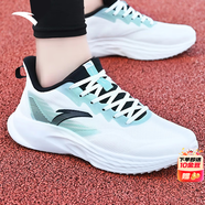 安踏（ANTA）飛揚(yáng)跑鞋男鞋2025夏季中考體測(cè)輕便舒適軟底網(wǎng)面透氣運(yùn)動(dòng)跑步鞋 【飛揚(yáng)熱賣推薦】白/灰霧藍(lán)-2 44 (10碼)