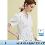 范思藍恩23FS12642茶歇法式碎花連衣裙女夏季新款V領(lǐng)沙灘長裙 白底紫花 XS